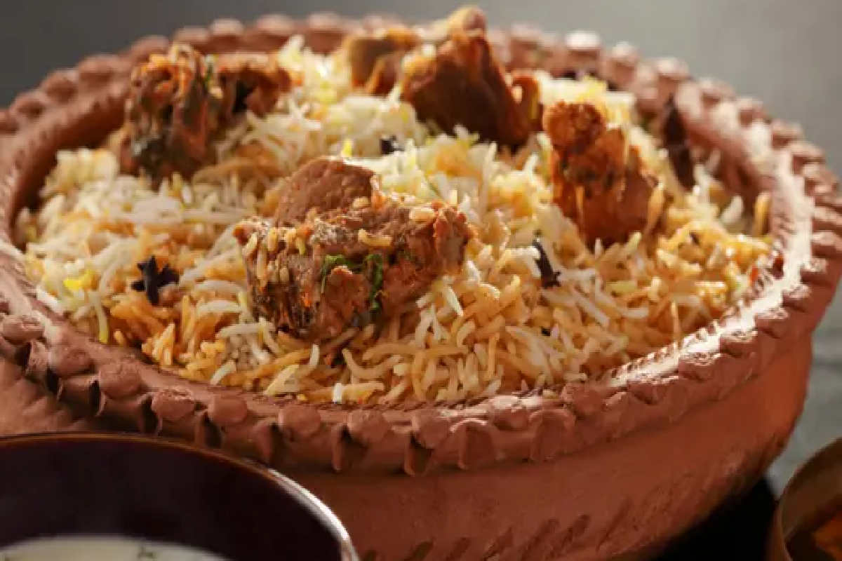 மட்டன் தம் பிரியாணியை ஒருமுறை இப்படி செஞ்சு பாருங்க! சுவை அள்ளும் | Mutton Biryani Recipe In Easy Within 10 Minits மட்டன் தம் பிரியாணியை ஒருமுறை இப்படி செஞ்சு பாருங்க! சுவை அள்ளும் | Mutton Biryani Recipe In Easy Within 10 Minits