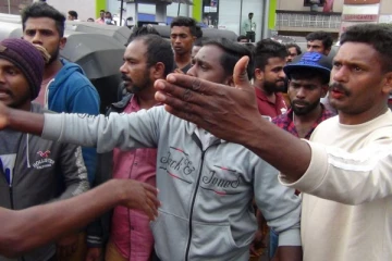 எரிபொருள் நிரப்பு நிலையத்தில் அமைதியின்மை ஏற்பட்டதால் பதற்றம்!