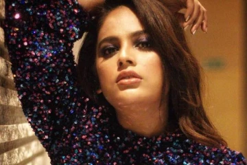 என்ன குமுதா இதெல்லாம்! சிக்ஸ்பேக் காமித்து புகைப்படத்தை வெளியிட்ட நந்திதா..