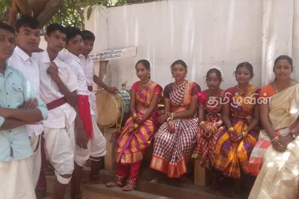 பரதநாட்டிய போட்டி! திருகோணமலை பாடசாலை மாணவர்களுக்கு குவியும் பாராட்டு(Photo) | Ravaneswaran Vidyalaya Bharatanatyam Competition