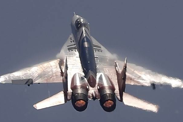 ரஷ்ய எல்லையில் பறந்த நோர்வே விமானம் விரட்டியடிப்பு! | Norwegian Plane Flying On The Russian Border