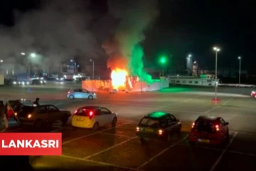 கொரோனா பரிசோதனை மையம் தீக்கிரை... பிரதமரின் உருவ பொம்மை எரிப்பு: ஐரோப்பிய நாடுகளில் வியாபிக்கும் வன்முறை