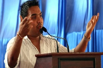 இலங்கையின் நிலைமையை இங்கிலாந்துடன் ஒப்பிட்ட நாமல்