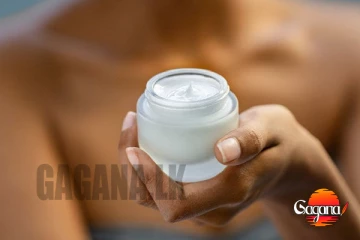 ඔයත් රටින් ගෙනාපු සුදුවෙන ක්‍රීම් ගෑවද?