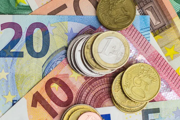 டொலரின் பெறுமதியில் ஏற்பட்டுள்ள திடீர் மாற்றம்: இன்றைய நாணயமாற்று வீதம்! | Dollar Cbcl Exchange Rate In Sri Lanka Today