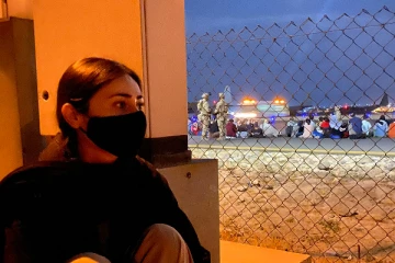 பிரிவோம் நதிகளே.. மீண்டும் தாயகம் அழைத்தால் வருகிறோம் : ஆப்கன் பெண்ணின் மனதை உருக்கும் பதிவு