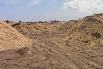 தளவாய் பகுதியில் சட்டவிரோத மண் அகழ்வு (VIDEO)