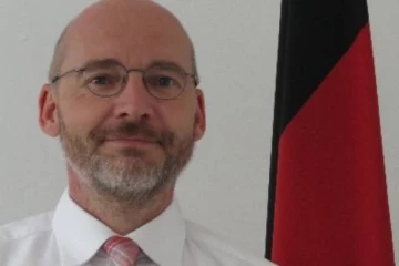 சர்வாதிகாரி ஹில்டர் எந்த அரசியல்வாதிக்கும் முன்மாதிரியானவரல்ல: ஜேர்மனிய தூதுவர்