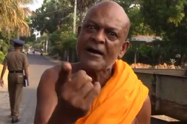 பொலிஸ் பாதுகாப்பு கோரும் தேரர் | Ampitiya Requests Protection From The President பொலிஸ் பாதுகாப்பு கோரும் தேரர் | Ampitiya Requests Protection From The President