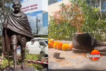 මෙන්න වැඩක් - මහත්මා ගාන්ධිගේ පිළිමේ උස්සලා - කකුලෙන් කපලා හොරු අරන් ගිහින් [PHOTOS]