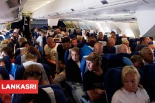 விமானத்திற்குள் முகக்கவசம் போட மறுத்து அமர்க்களம் செய்த பயணிகளுக்கு நேர்ந்த கதி!