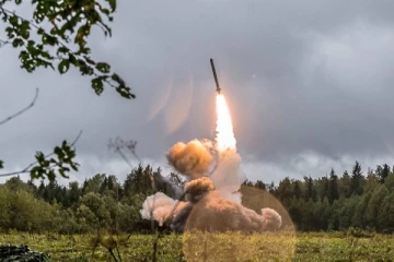 உக்ரைன் மீது ரஷ்யா அணு ஆயுத தாக்குதல்களை நடத்த தயார்!