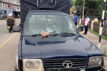 யாழில் கடற்படையினரின் வாகனம் மீது கல்வீச்சு தாக்குதல்