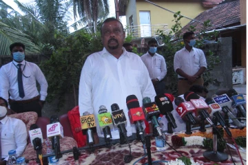 60 ஆயிரம் காணி உறுதிகள் வழங்கப்பட்டமை பாரிய வெற்றி:எஸ்.எம்.சந்திரசேன