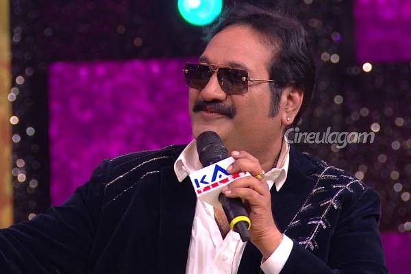 அங்கப்பிரதட்சணம் செய்தீர்களே மதம் மாறிவிட்டீர்களா என கேட்ட பயில்வான் ரங்கநாதன்... பாடகர் மனோ தரமான பதிலடி | Singer Mano Strong Reply To Bayilwan Ranganathan அங்கப்பிரதட்சணம் செய்தீர்களே மதம் மாறிவிட்டீர்களா என கேட்ட பயில்வான் ரங்கநாதன்... பாடகர் மனோ தரமான பதிலடி | Singer Mano Strong Reply To Bayilwan Ranganathan