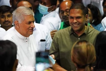 அப்பாவிடம் மீண்டும் திரும்பி வந்துவிட்டேன் - அமைச்சர் ஹரின் நெகிழ்ச்சி