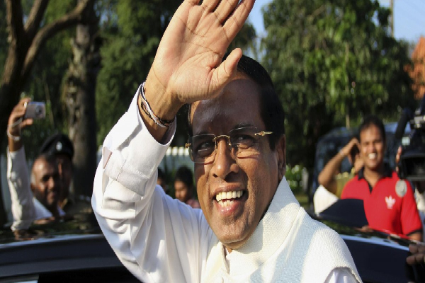 மகிந்தவை மறைமுகமாக தாக்குகிறார மைத்திரி! | Is Maithri Indirectly Attacking Mahinda