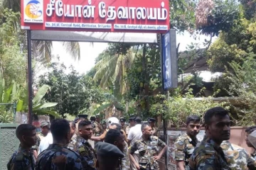 மட்டக்களப்பு சீயோன் தேவாலயத்துக்கு அருகே இருவர் அதிரடியாக கைது