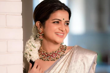 அழகிய சேலையில் ஜொலிக்கும் டிடி.. லேட்டஸ்ட் போட்டோஷூட்