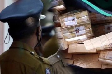 போலி நாணயத்தாள்களை அச்சிடும் இயந்தியம்; யாழ் இளைஞர் அதிரடியாக கைது