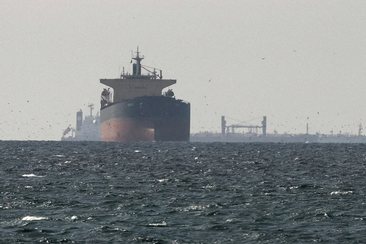 ஹோமுஸ் நீரிணையில் பிரித்தானியா கப்பல் மீது தாக்குதல் | Attack On A British Ship In The Strait Of Hormuz
