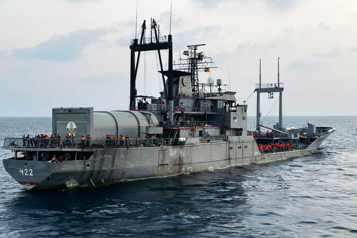 இலங்கையை போர்க்களமாக மாற்ற அமெரிக்கா திட்டம் : விமல் வீரவன்ச சந்தேகம் | Iran War Us Plan To Turn Sri Lanka Into A War Zone