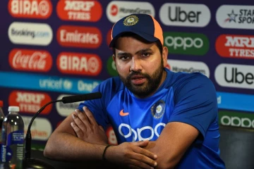 கேப்டன் பதவியில் இருந்து கழட்டி விடப்படும் ரோகித் சர்மா - புதிய கேப்டன் இவரா?