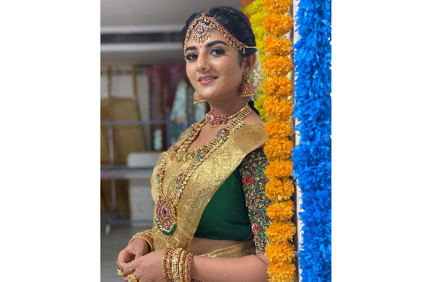 திருமண கோலத்தில் பிக் பாஸ் கேபிரியலா.. ரசிகர்கள் மத்தியில் படுவைரலாகும் புகைப்படம் | Gabriyala Latest Bridel Look In Serial