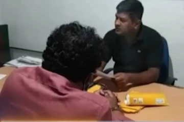 பேருந்தில் மாணவிகளின் முடியை வெட்டும் மர்ம நபர்