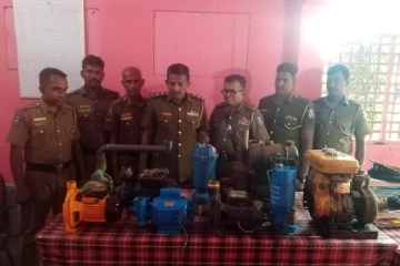 யாழில். நீர் இறைக்கும் இயந்திரங்களை திருடிய குற்றச்சாட்டில் நால்வர் கைது