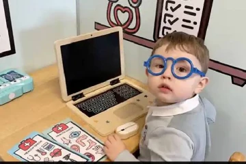 நான்கு வயதில் ஏழு மொழிகள்…சிறுவயதில் மென்சா IQ சமூகத்தில் இணைந்த பிரித்தானிய சிறுவன்