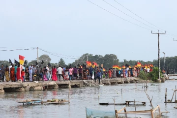 தமிழர் தேசம் மீதான ஆக்கிரமிப்பு! வடக்கிலிருந்து கிழக்கு நோக்கிய பேரணி முல்லைத்தீவை சென்றடைந்தது! (Photos)