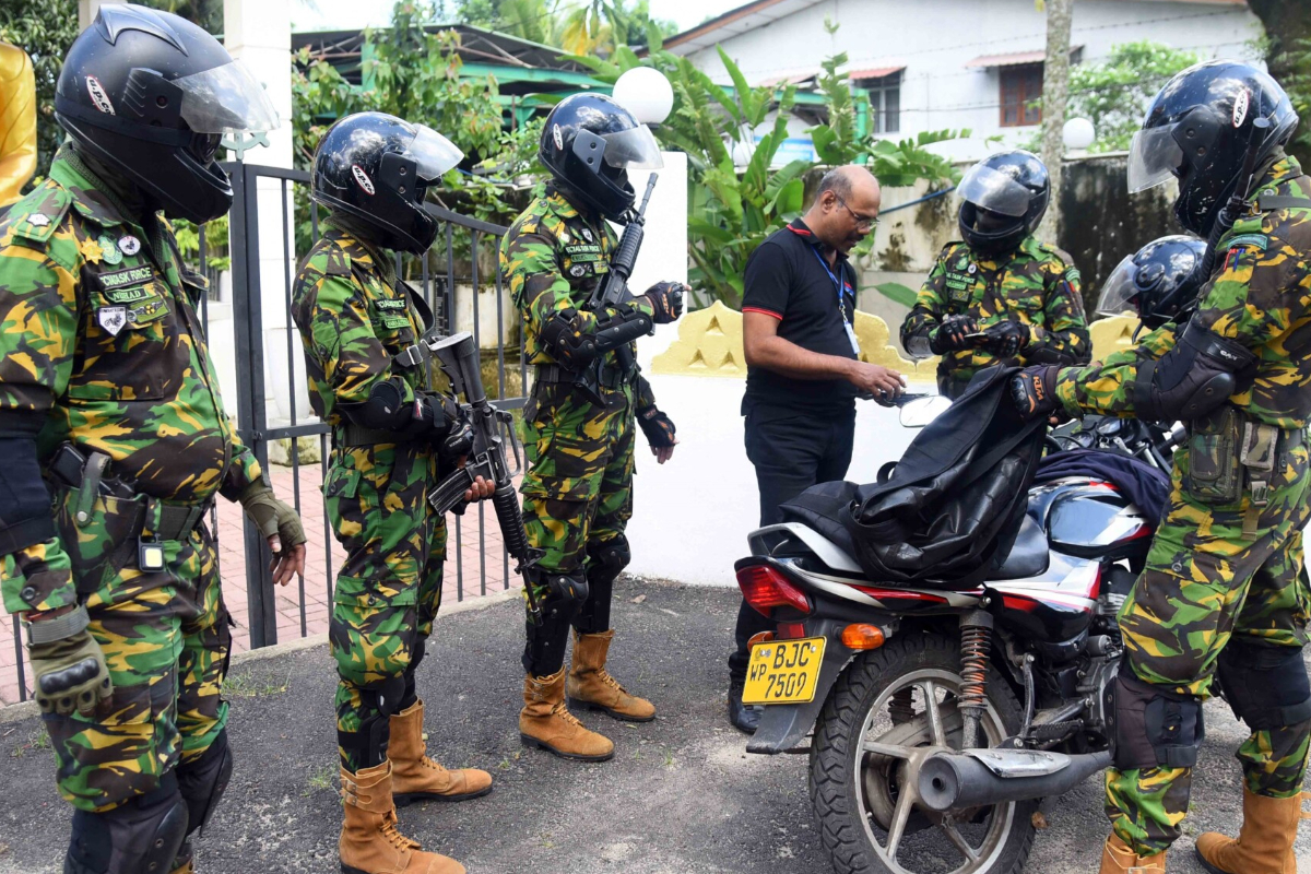 மனித உரிமை மீறல்கள் குறித்து முறையான விசாரணை நடக்கும்- நீதி அமைச்சர் ஹர்ஷன உறுதி | Sri Lanka Human Rights Issues மனித உரிமை மீறல்கள் குறித்து முறையான விசாரணை நடக்கும்- நீதி அமைச்சர் ஹர்ஷன உறுதி | Sri Lanka Human Rights Issues