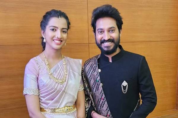 மாதம்பட்டி ரங்கராஜ் விவகாரம்.., முதன்முதலாக வாக்குறுதி அளித்த மனைவி ஸ்ருதி | Madhampatty Issue A Promise Made By Wife Shruti மாதம்பட்டி ரங்கராஜ் விவகாரம்.., முதன்முதலாக வாக்குறுதி அளித்த மனைவி ஸ்ருதி | Madhampatty Issue A Promise Made By Wife Shruti