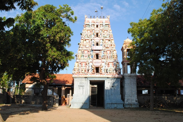 யாழ்ப்பாணம் சுழிபுரம் முருகன் ஆலய விவகாரம்; வீதிக்கு இறங்கிய மக்கள்! | Jaffna Suzhipuram Murugan Temple Issue
