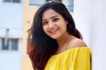 காதலனை கட்டிபிடித்தபடி புகைப்படம் வெளியிட்ட சீரியல் நடிகை சரண்யா.. அழகிய ஒன்று