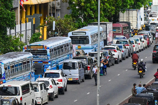 பேருந்துகளுக்கு எரிபொருள் வழங்குவது தொடர்பில் புதிய திட்டம்! - ஐபிசி தமிழ்