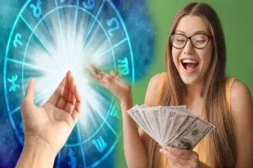 பணத்தின் மீது பேராசை கொண்ட பெண் ராசியினர் இவர்கள் தானாம்... உங்க ராசியும் இருக்கா?