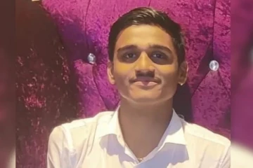 மாதம் ரூ.13,000 சம்பளம்: காதலிக்கு 4 BHK வீடு பரிசு! அரசு அலுவலகத்தில் ரூ.21 கோடி மோசடி