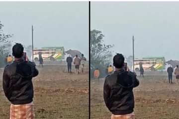 பேருந்தை பின்புறமாக தாக்கிய காட்டு யானை! அலறியபடி ஓட்டமெடுத்த பயணிகள்