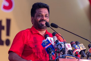 மொட்டுக்கட்சியினரிடம் சிக்கிக்கொண்ட ரணில்-அனுரகுமார திஸாநாயக்க