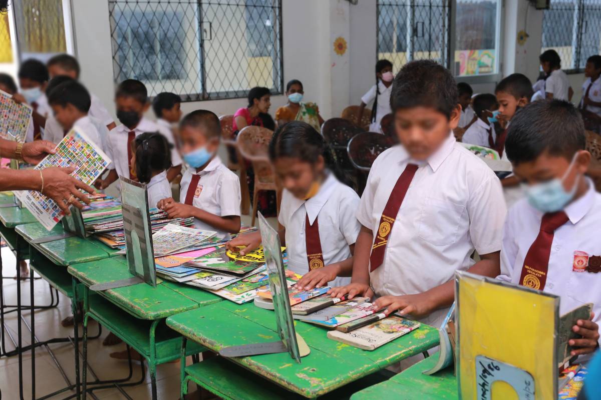 30,000 ஆசிரியர்கள் புதிதாக ஆட்சேர்ப்பு : பிரதமர் வெளியிட்ட அறிவிப்பு | Sl Government Plans To Recruit 30 000 New Teachers 30,000 ஆசிரியர்கள் புதிதாக ஆட்சேர்ப்பு : பிரதமர் வெளியிட்ட அறிவிப்பு | Sl Government Plans To Recruit 30 000 New Teachers