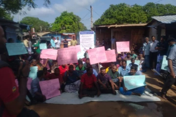 வரி அறவீட்டிற்கு எதிர்ப்பு தெரிவித்து கிளிநொச்சியில் போராட்டம் (Video)