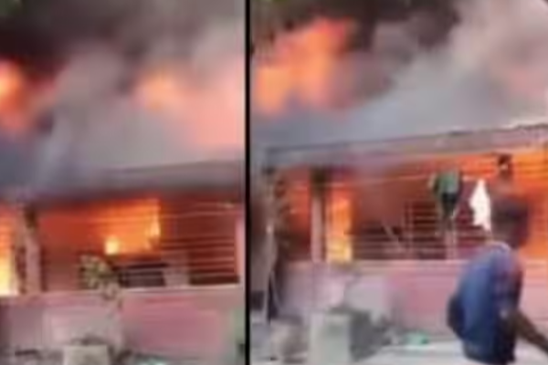 வங்காளதேசத்தில் இந்து ஆசிரியர் வீட்டுக்கு தீவைத்த கும்பல் | Mob Sets Fire To Hindu Teacher S House