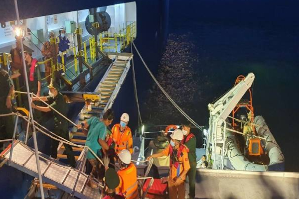 சட்டவிரோதமாக வெளிநாடு செல்வோருக்கு அரசாங்கம் விடுத்த எச்சரிக்கை தகவல் | Traveling Abroad Illegally Sri Lanka Govt Warns