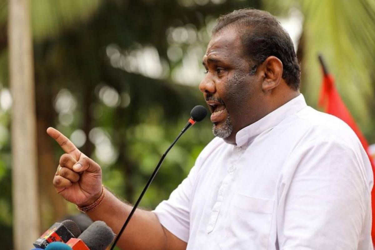 சிங்களமயமாக்கலுக்குத் துணை போகும் தமிழ் எம்.பி-க்கள்...! கடுமையாக சாடிய கஜேந்திரகுமார் எம்.பி | Kajendrakumar Slams Shanakiyan Over Sinhalization சிங்களமயமாக்கலுக்குத் துணை போகும் தமிழ் எம்.பி-க்கள்...! கடுமையாக சாடிய கஜேந்திரகுமார் எம்.பி | Kajendrakumar Slams Shanakiyan Over Sinhalization