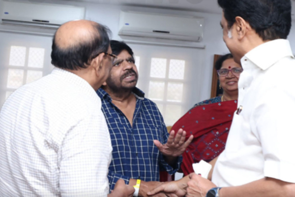 நடிகர் டி.ராஜேந்தரின் தற்போதைய நிலை! மருத்துவமனையிலிருந்து வெளியான புகைப்படம் | T Rajendar Hospital Photo Release In Tamil