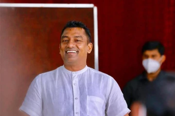 நாடு முழுவதும், நாடாளுமன்ற உறுப்பினர் திஸ்ஸ குட்டியாராச்சியின் சட்டவிரோத வங்கிகள்! நாடாளுமன்றில் தகவல்