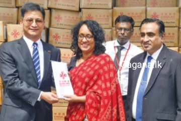 වෙලාවට වැඩ කරන්න අගමැති හරිනිට චීන්නු උගන්වයි..උත්සවයකදී සිදු වූ දේ මෙන්න.