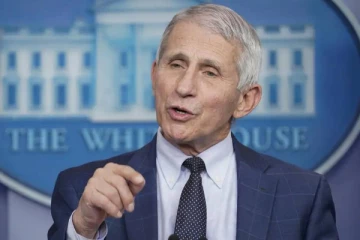 Omicron வேகமாக பரவினால் இந்த ஆபத்து அதிகம்! அமெரிக்க முன்னணி விஞ்ஞானி எச்சரிக்கை